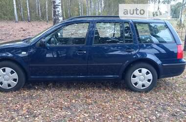 Универсал Volkswagen Golf 2002 в Зенькове