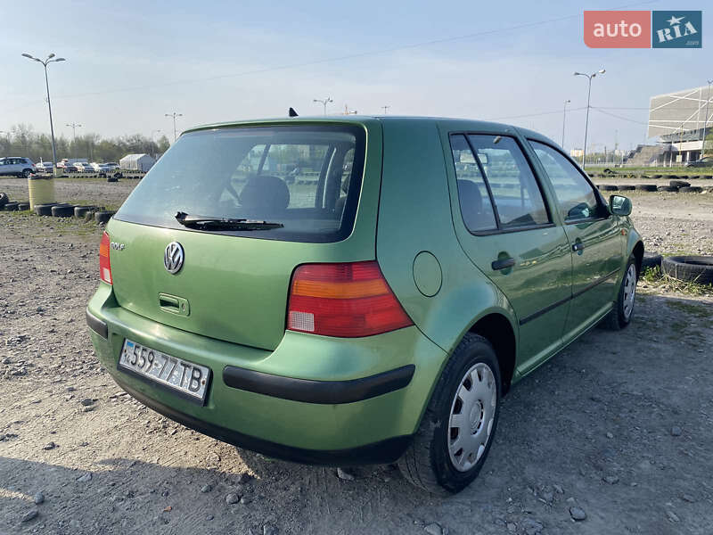 Хетчбек Volkswagen Golf 1998 в Львові