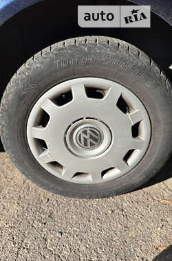 Универсал Volkswagen Golf 2001 в 