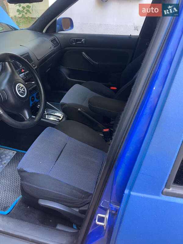 Хетчбек Volkswagen Golf 1998 в Києві