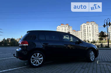 Хэтчбек Volkswagen Golf 2011 в Ивано-Франковске