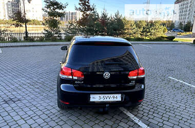 Хэтчбек Volkswagen Golf 2011 в Ивано-Франковске