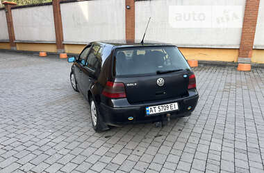 Хэтчбек Volkswagen Golf 2001 в Коломые