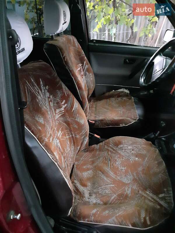 Хэтчбек Volkswagen Golf 1988 в Черкассах