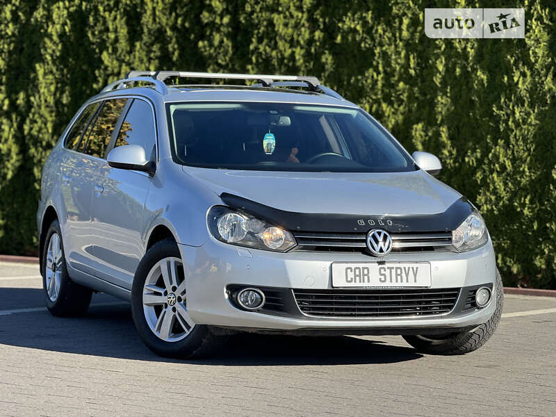 Универсал Volkswagen Golf 2011 в Стрые