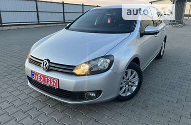 Хэтчбек Volkswagen Golf 2011 в Луцке