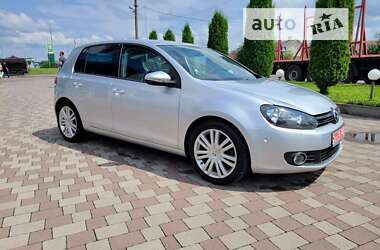 Хетчбек Volkswagen Golf 2008 в Києві