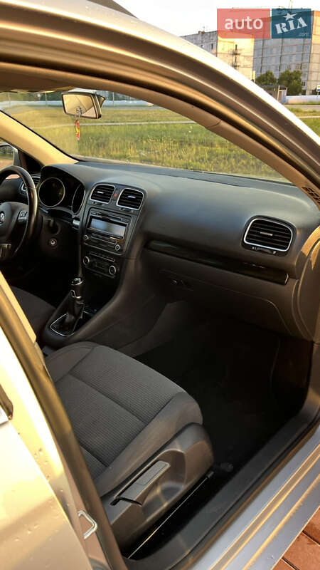 Універсал Volkswagen Golf 2010 в Нетішині