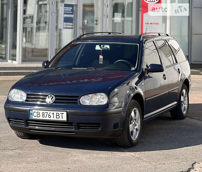 Універсал Volkswagen Golf 2001 в Чернігові