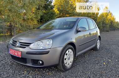 Хетчбек Volkswagen Golf 2005 в Луцьку