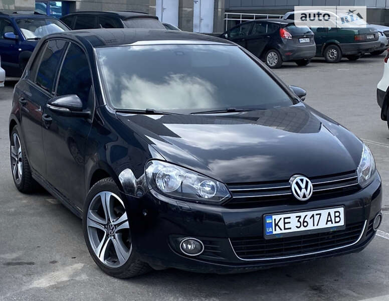 Хетчбек Volkswagen Golf 2011 в Києві