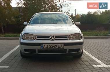 Хэтчбек Volkswagen Golf 2001 в Виннице