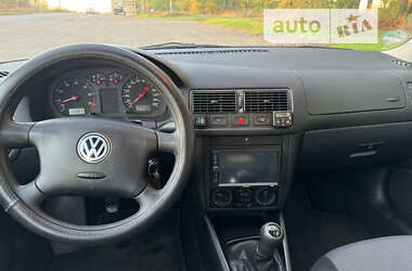 Хэтчбек Volkswagen Golf 2000 в Смеле