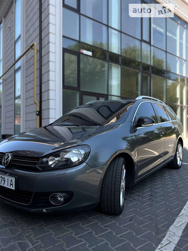 Универсал Volkswagen Golf 2011 в Хмельницком