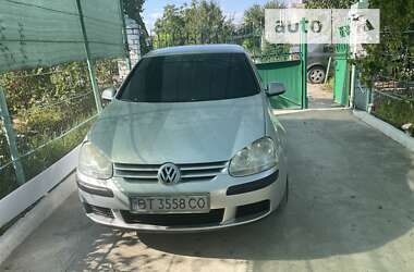 Хетчбек Volkswagen Golf 2005 в Миколаєві