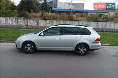 Універсал Volkswagen Golf 2009 в Львові