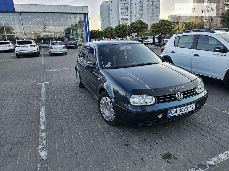 Хетчбек Volkswagen Golf 2000 в Черкасах