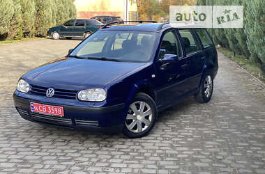 Универсал Volkswagen Golf 2002 в Самборе