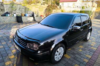 Хэтчбек Volkswagen Golf 1999 в Черновцах