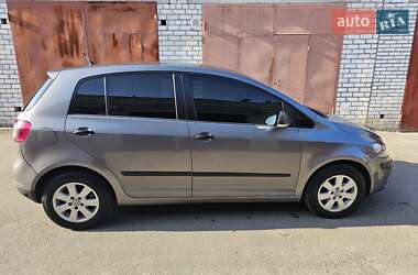 Хэтчбек Volkswagen Golf 2007 в 