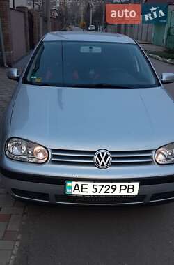 Хетчбек Volkswagen Golf 2001 в Великій Олександрівці