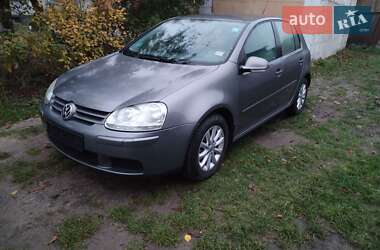 Хэтчбек Volkswagen Golf 2007 в Рожище