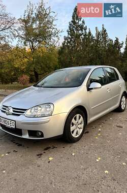 Хэтчбек Volkswagen Golf 2006 в Славянске