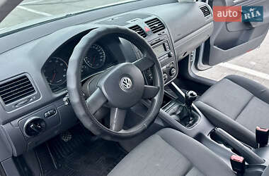 Хэтчбек Volkswagen Golf 2003 в Одессе