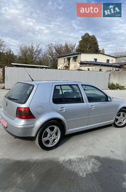 Хэтчбек Volkswagen Golf 2003 в Тернополе