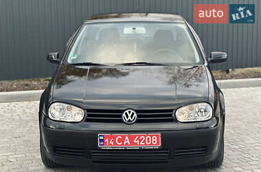 Хэтчбек Volkswagen Golf 2003 в Львове