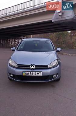 Хетчбек Volkswagen Golf 2009 в Києві