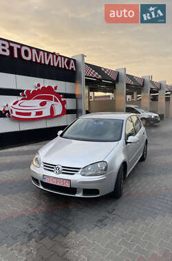 Хетчбек Volkswagen Golf 2005 в Вінниці