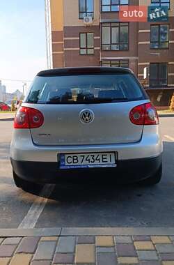 Хэтчбек Volkswagen Golf 2003 в Чернигове