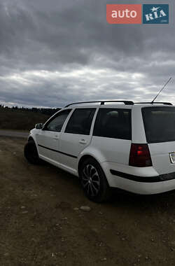 Универсал Volkswagen Golf 2001 в Самборе