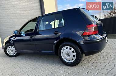 Хэтчбек Volkswagen Golf 2001 в Стрые