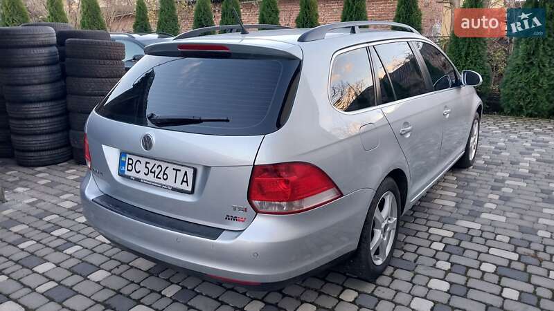 Универсал Volkswagen Golf 2009 в Ходорове