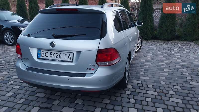 Универсал Volkswagen Golf 2009 в Ходорове