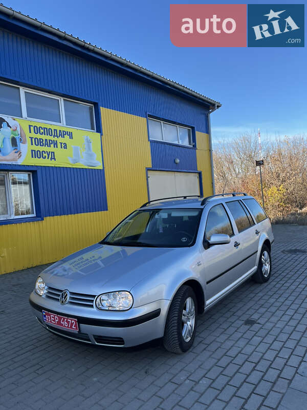 Универсал Volkswagen Golf 2001 в Луцке