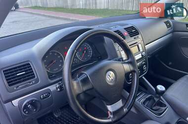 Хэтчбек Volkswagen Golf 2006 в Луцке