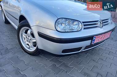 Хэтчбек Volkswagen Golf 2001 в Луцке