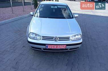 Хэтчбек Volkswagen Golf 2001 в Луцке