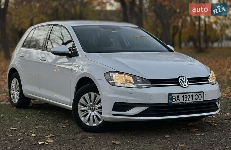 Хетчбек Volkswagen Golf 2020 в Кропивницькому