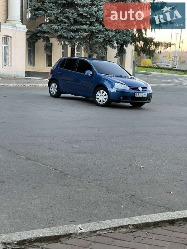 Хэтчбек Volkswagen Golf 2007 в Первомайске