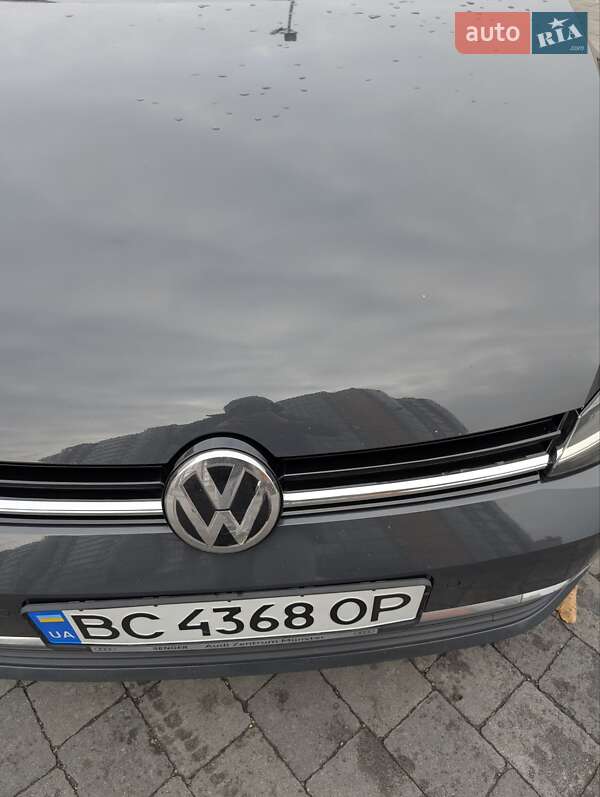 Універсал Volkswagen Golf 2017 в Львові