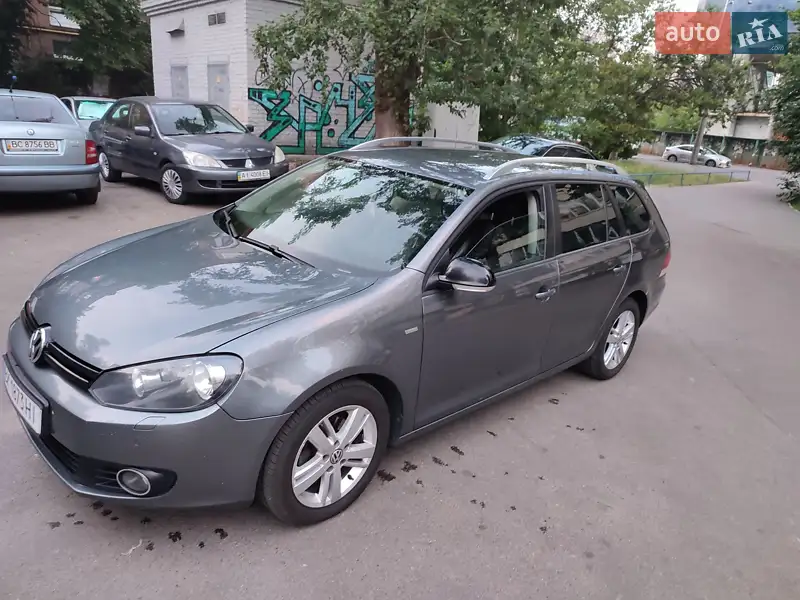 Универсал Volkswagen Golf 2012 в 