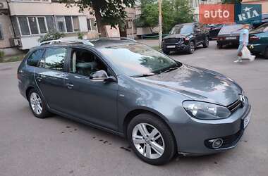 Универсал Volkswagen Golf 2012 в Киеве