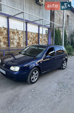 Хэтчбек Volkswagen Golf 2003 в Могилев-Подольске