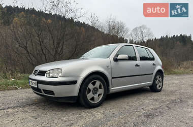 Хэтчбек Volkswagen Golf 1998 в Ужгороде