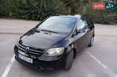 Хэтчбек Volkswagen Golf 2005 в Мироновке