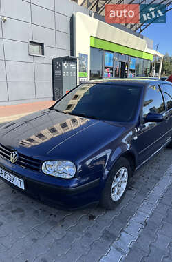 Хэтчбек Volkswagen Golf 1999 в Умани